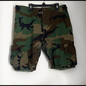 The Vintage Camo Short